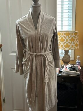 Natori Taupe Robe with Belt, Size Small